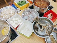 -杨老板·海鲜集市火锅·鲜切牛肉(中防万宝店)