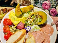 -ins森林童话餐厅coffee&bistro