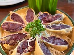 紫薯春卷-Chom Cafe and Restaurant