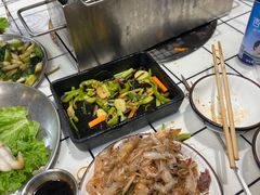 -喜悦小串丹东小黄牛海鲜烧烤大排档(民主广场店)