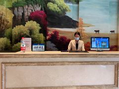 -深圳君逸国际酒店(龙岗横岗塘坑地铁站店)