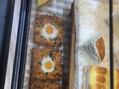 -中百仓储超市有限公司(越秀星汇维港店)