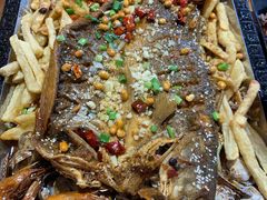 -东来菜馆•手抓海鲜家常菜•海鲜锅贴(鸽子窝店)