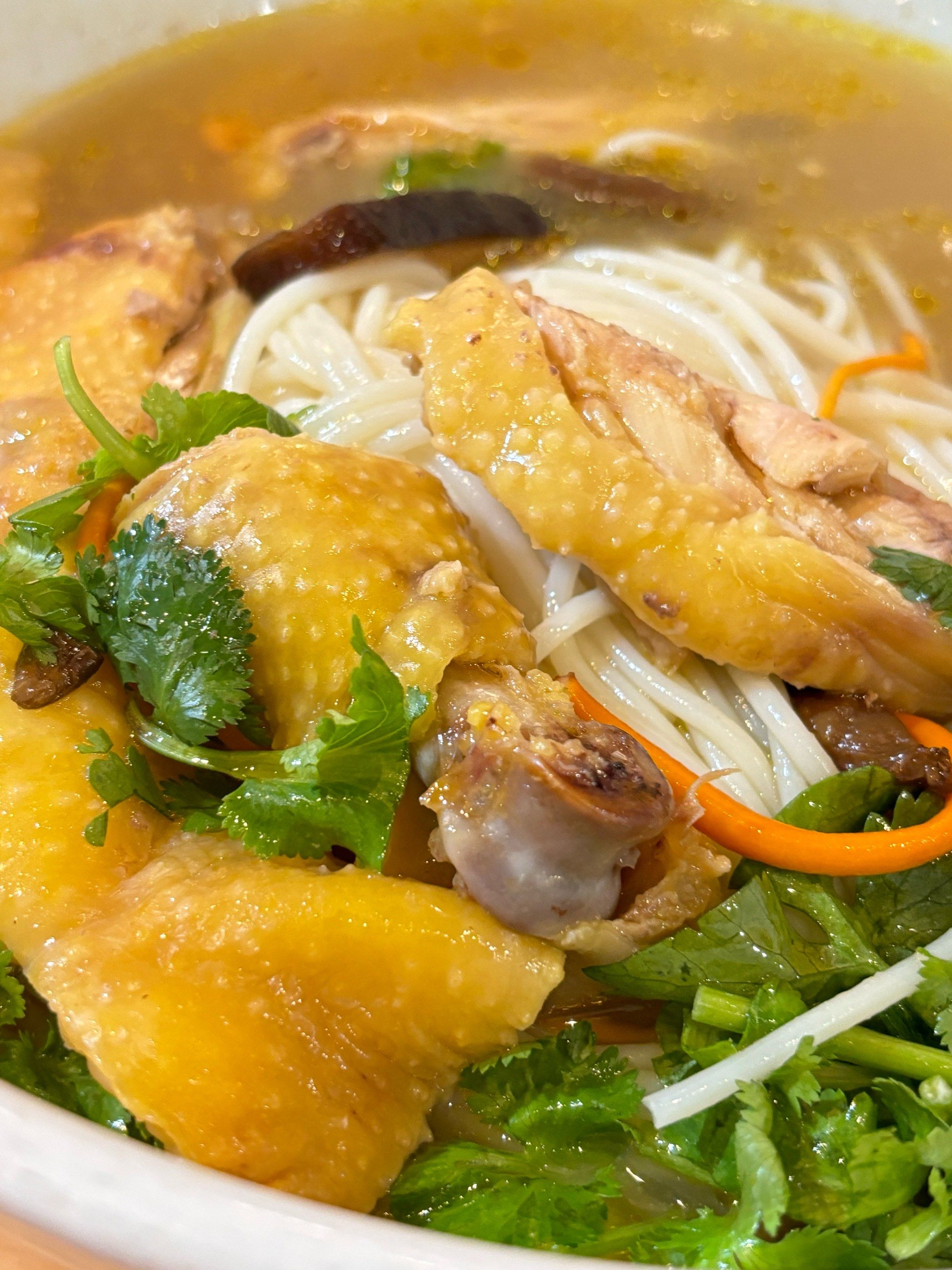 「云味馆米线(雅宝星河店)」口感不错鸡肉