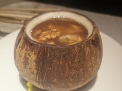 椰子八宝鸡汤-闻见中国海南菜(K11店)