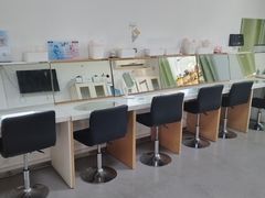 -大连何氏眼科医院