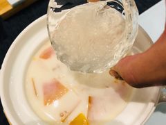 -燕庭·纯燕窝·甜品下午茶(南京西路店)