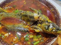 -谭记石锅鱼府(三道堰店)