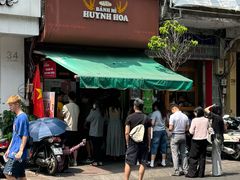 -Bánh Mì Huynh Hoa