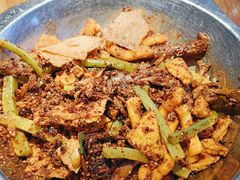 -嘎嘎鸭下巴·爆辣干锅(明教寺店)