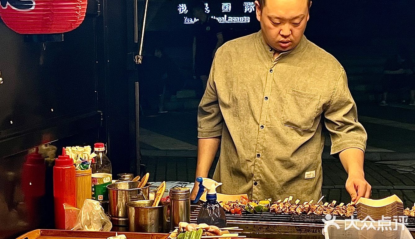 5r一串‼️杭州坠好吃平价街头烧鸟‼️氛围感💯提灯9r一串好吃哭