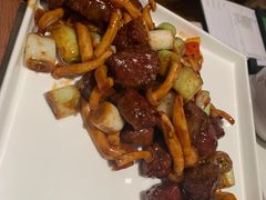 山菌葱爆雪花牛肉-尚一汤·粤菜海鲜(环球港店)