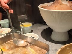 -左庭右院鲜牛肉火锅黑金店(陆家嘴中心店)