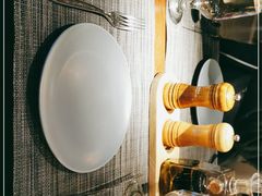 -卡普里披萨·牛扒·下午茶