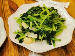 -小锅巴纳西餐厅