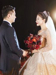 点击看大图 -挪娅婚纱摄影皇家会所