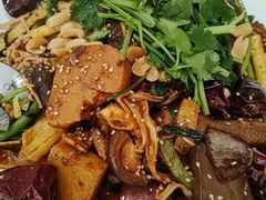 -拿渡·水煮鱼麻辣香锅(王府井奥莱·香江小镇店)