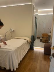 -苑苑vbeauty科技美容SPA