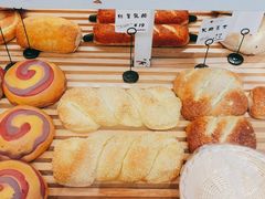 -焙丽拾光(麦凯乐直营店)