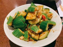 拍黄瓜-一棠龙虾•王牌虾球(光谷天地店)