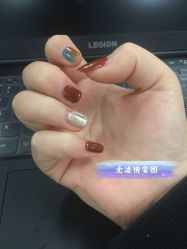 -吉吉靓甲美睫