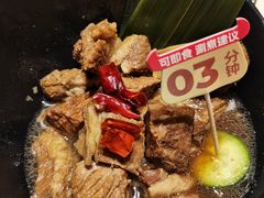 -海底捞火锅(曹安公路店)