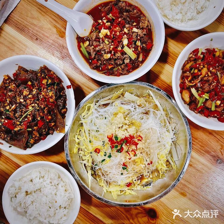 笨萝卜浏阳菜馆