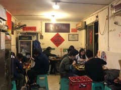 等位区-独雅老火锅(原宏声巷店)