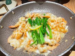 锅里的脆脆虾-吃饭皇帝大土家民族菜(正大广场店)