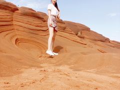 -波浪谷