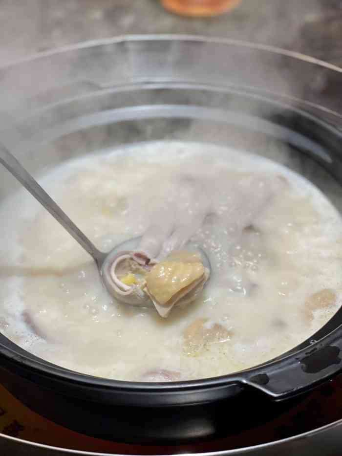 捞神煲汤火锅(滨江宝龙城店)-"捞神捞王傻傻分不清楚口感菜品什么的也