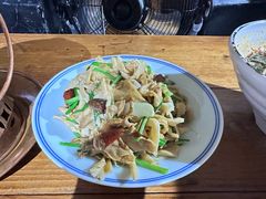 -蜗牛的家旅行主题云南菜餐厅.小酒馆(护国寺店)