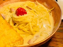 -I HOLIC艾豪丽披萨(KKone店)