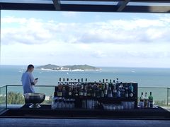 -瑰丽酒店·海吧·天际下午茶·现场DJ·天台酒吧