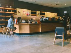 -星巴克臻选(济南万达店)