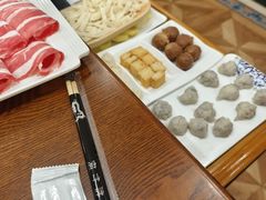 -楼外楼大刀肉传统火锅居(博学路店)