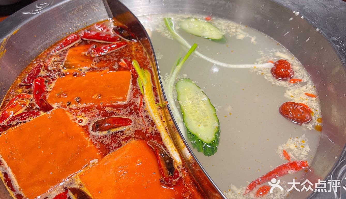 成都排队两小时 铁盘儿街边火锅🍲 