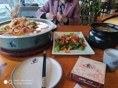 -盐帮食坊•小河帮川菜(四川师大店)