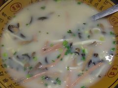 鸡汁烩鲜蘑-大草原清真饭庄(沙河店)