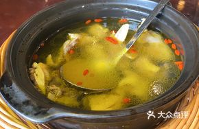 Authentic Old Hen Chicken Soup (Large Portion)
