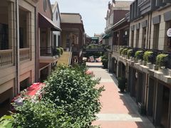 -王府井奥莱临潼小镇(临潼店)