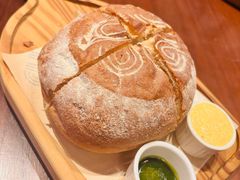 -恰餐厅及酒吧 CHAR Bar & Grill (北京丽都皇冠假日店)