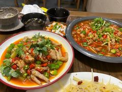 -又见小河浜·盐帮川菜(松江商业广场店)