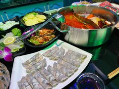 -唯爱KTV聚会餐厅(仙林东城汇店)