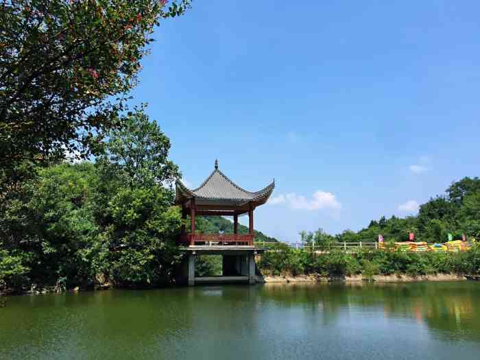 鸡公山桃花寨景区