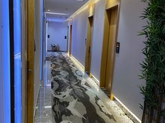 -艺漫酒店(苏州寒山寺狮山路地铁站店)