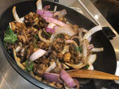 -胡须佬鸡煲四季火锅店(石厦西村直营店)