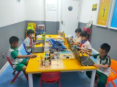-童程童美·信息学竞赛·乐高机器人编程(萝岗校区)