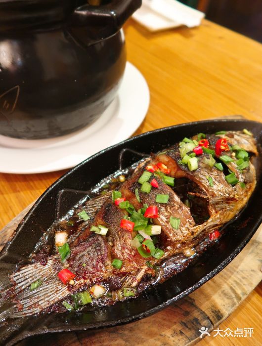 品串副食烤坊铁板鲫鱼图片