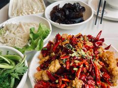 -德林酸菜鱼火锅(南丹店)